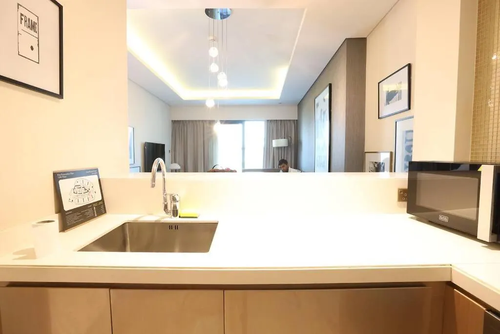Brown Stone Holiday Homes Paramount Towers Dubai