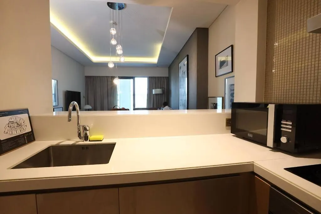 Brown Stone Holiday Homes Paramount Towers Dubai Apartment